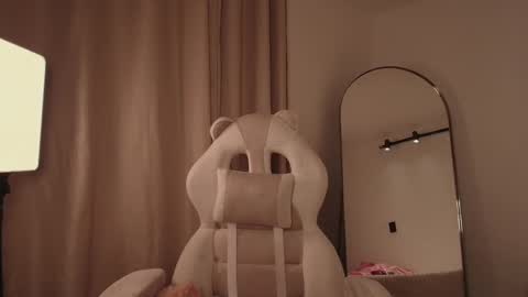 Snapshot of venus_art11 chatting on 09/22/25, 02:13 venus_art11 online show from 09/22/25, 02:13