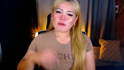 Snapshot of venus_colly chatting on 07/07/26, 04:37 I am Colly Your mystery girl online show from 07/07/26, 04:37