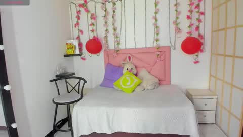 Mary online show from 09/10/25, 07:47