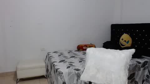 venus_menoza online show from 12/29/24, 07:32