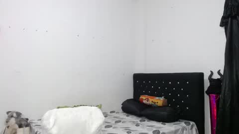 venus_menoza online show from 02/10/25, 11:57