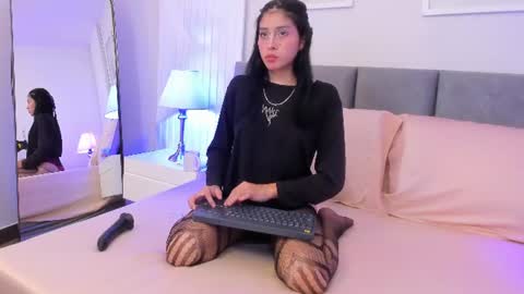 Snapshot of venus_seduccion chatting on 06/30/26, 11:22 VENUS online show from 06/30/26, 11:22