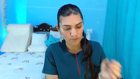 Catalina online show from 02/06/25, 01:05