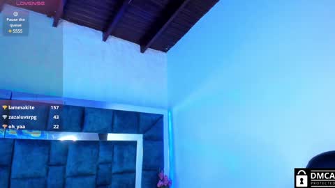 Snapshot of venus_velez chatting on 02/04/25, 03:57 Venus online show from 02/04/25, 03:57