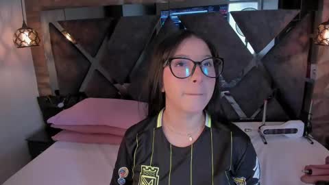 Venus online show from 04/13/26, 12:21