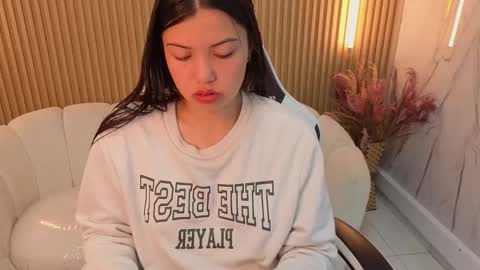 Venus  online show from 12/14/25, 12:43