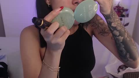 Venus Evans online show from 02/10/25, 09:15