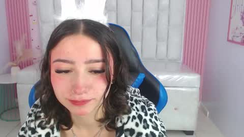 Snapshot of venuss09_s chatting on 01/06/26, 01:26 venuss online show from 01/06/26, 01:26