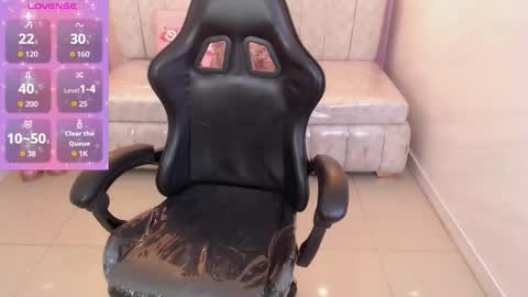 Snapshot of venuss09_s chatting on 02/10/26, 02:43 venuss online show from 02/10/26, 02:43