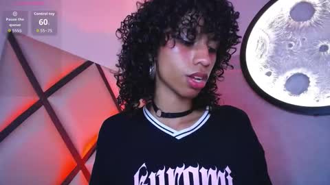 venuss_03 online show from 01/10/26, 04:36