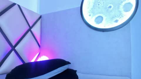 Snapshot of venuss_03 chatting on 04/01/26, 03:07 venuss_03 online show from 04/01/26, 03:07