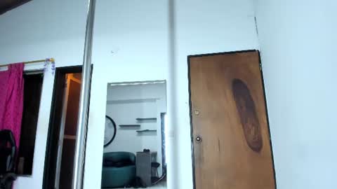 Snapshot of venuss_03 chatting on 07/04/26, 03:35 venuss_03 online show from 07/04/26, 03:35