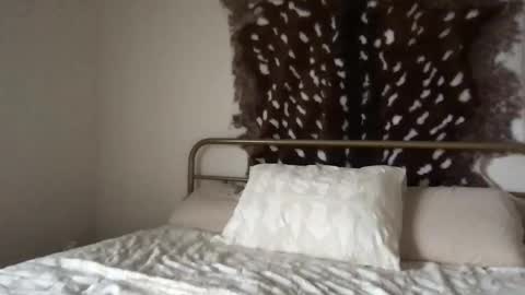 venustheflytrap online show from 11/21/25, 08:29