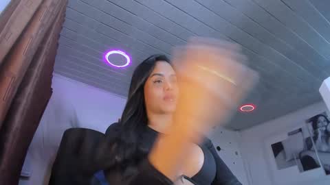 Snapshot of venuzconor chatting on 01/18/25, 10:17 ---Venuz--- online show from 01/18/25, 10:17