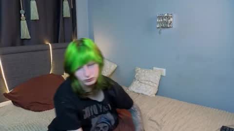 Erica online show from 09/29/25, 08:13