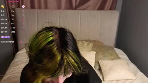 Erica online show from 10/30/25, 08:09