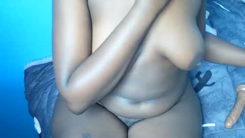 Snapshot of vera_bliss21 chatting on 06/22/26, 12:24 vera_bliss21 online show from 06/22/26, 12:24