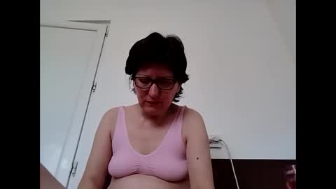Vera online show from 04/25/26, 12:41