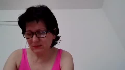 Vera online show from 05/28/26, 03:31