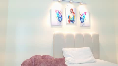 Vera online show from 03/26/26, 12:44