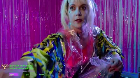 Vera Victors online show from 10/17/25, 02:37