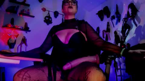 mistress VERESSKA ARDILA online show from 12/22/25, 01:19