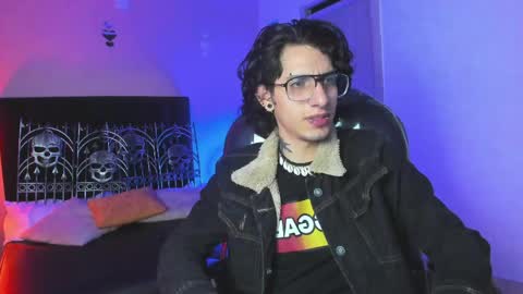 vergil_noir online show from 04/30/26, 03:46
