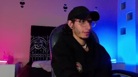 Snapshot of vergil_noir chatting on 06/30/26, 04:02 vergil_noir online show from 06/30/26, 04:02