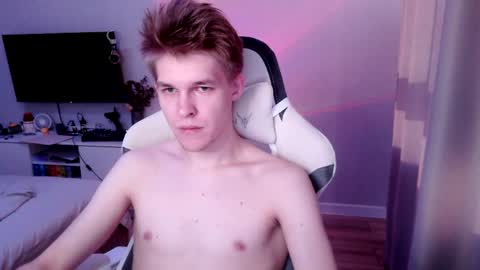 Snapshot of veritas_in_vine chatting on 04/15/26, 02:46 Veritas online show from 04/15/26, 02:46