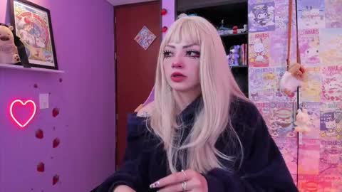     online show from 10/18/25, 12:02