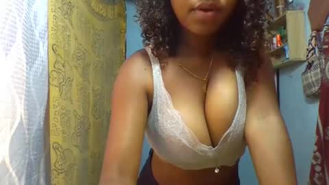 verolla31 online show from 01/07/25, 02:19