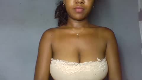 verolla31 online show from 02/26/25, 10:42