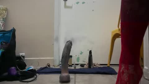 Snapshot of verona365 chatting on 10/24/25, 01:57 Hmartinez365 online show from 10/24/25, 01:57