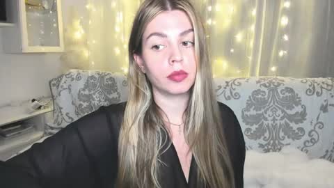 Lolitalolz online show from 01/16/26, 09:52