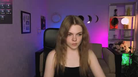 Snapshot of veronica_bubble chatting on 06/27/26, 07:19 Ronni online show from 06/27/26, 07:19