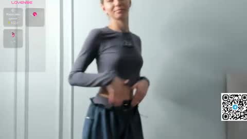 Anny online show from 07/24/26, 10:13