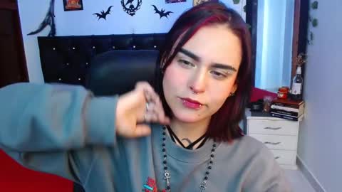 veronica_luar online show from 02/04/26, 08:14