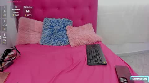 Veronica online show from 03/14/26, 06:35