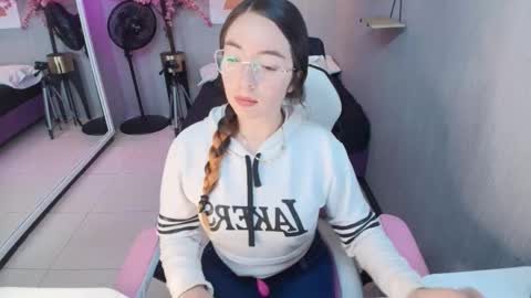 veronica online show from 02/03/26, 07:19