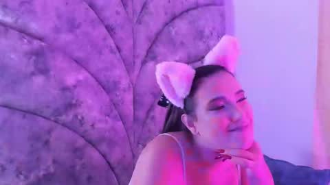 Snapshot of veronica_olson_ chatting on 02/10/25, 05:25 Veronica Olson online show from 02/10/25, 05:25