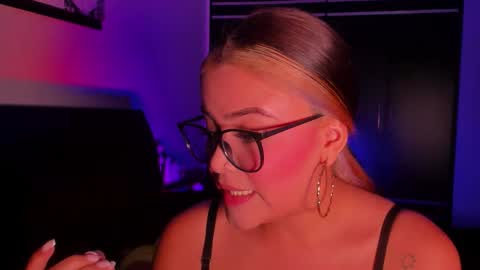 Vero online show from 03/23/26, 04:16