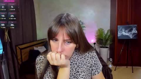 Veronica online show from 09/28/25, 05:24