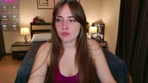 Snapshot of veronicafreman chatting on 07/08/26, 10:31 Veronica online show from 07/08/26, 10:31