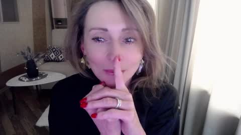 Helen online show from 02/27/25, 11:31