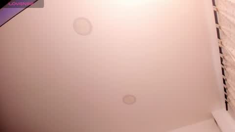 Snapshot of veronicagilss chatting on 07/14/26, 10:04 Veronica Gills online show from 07/14/26, 10:04