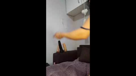 veronicaredonda online show from 12/16/25, 02:00