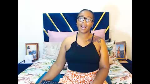 veronicarod1 online show from 03/03/26, 12:28