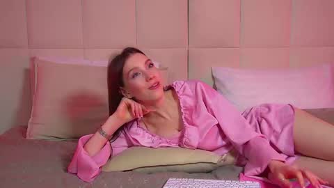 Veronica online show from 03/20/26, 06:35