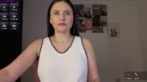 Snapshot of veronika__winslow_ chatting on 06/16/26, 07:55 Vero online show from 06/16/26, 07:55