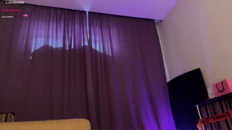 VeronikaAV online show from 12/01/25, 04:28